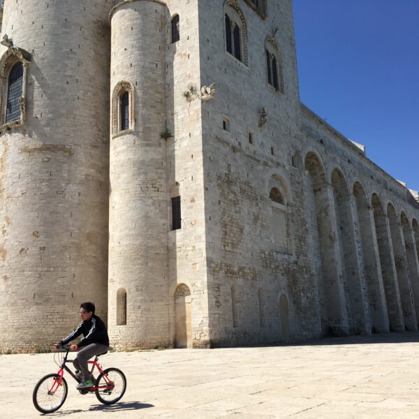 The fascinating coast of Puglia between cathedrals and beaches