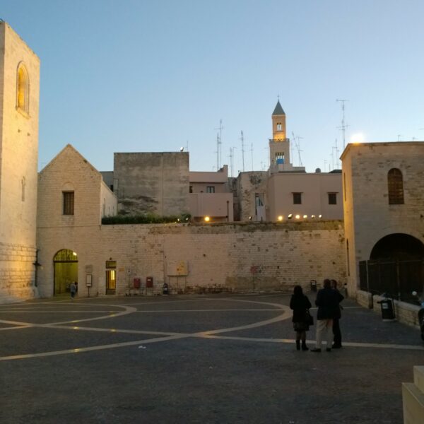 Puglia a gateway to the East in Crusades time